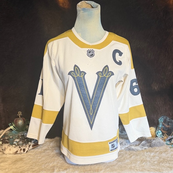 NHL Other - NHL jersey Stone 61 S/M (5530)